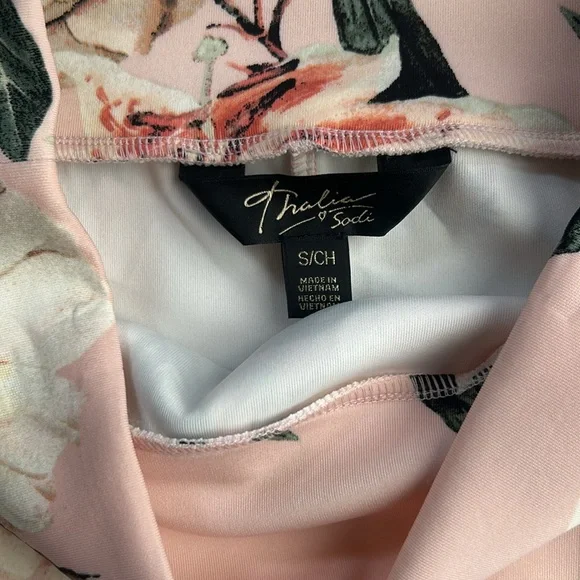 Floral Pencil Skirt - Pink - Picture 3 of 3